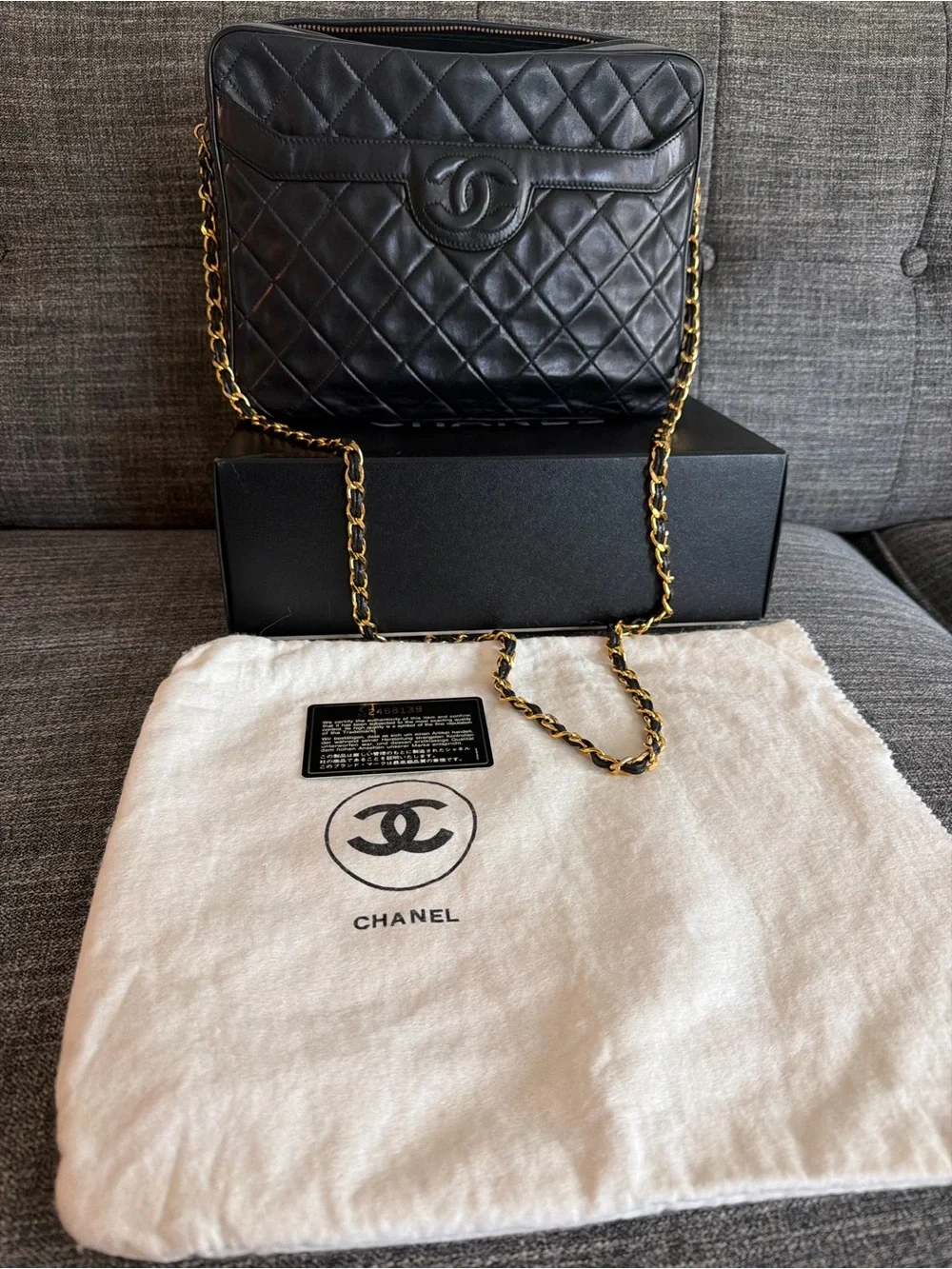 CHANEL Black Quilted Lambskin Shoulder Bag with Gold Chain